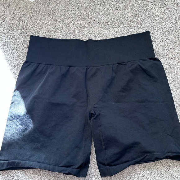 NVGTN Women's Black Shorts - Picture 4 of 5